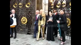 Rupert Murdoch steps down as chairman of Fox and News Corp