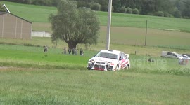 Mitsubishi lancer off road