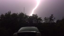 Amazing lightning strike caught on camera