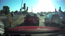 RED - chain reaction lucky escape