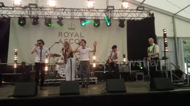 Fully Funktional performs at the Royal Ascot 2017