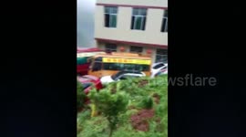 Landslide buries house in southern China