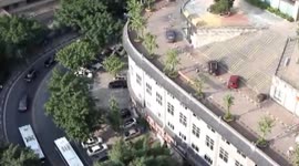 Chinese city builds road on rooftop to save space
