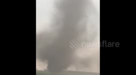 Tornado hits the outskirts of northern Chinese city