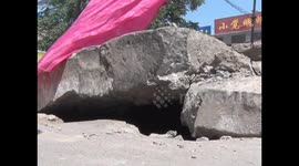 High temperature causes concrete road cracking in northern China