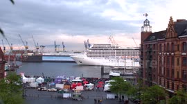 MSC Magnifica mit dem lautesten Ständchen des Hafengeburtstags!