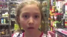 Little girl has emotional reaction to getting snake for birthday
