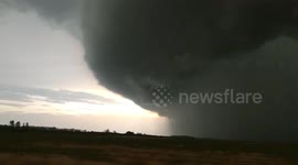 Massive storm cloud rolls through Clay county, Minnesota