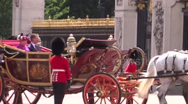 King Felipe VI and Queen Letizia of Spain go into Buckingham Palace with the UK Royal Family