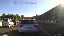 2017.07.13. 07:17:28 - The bus is flaming