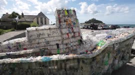 Boaty McBottleface - environmental charity makes boat from plastic