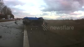 Hard crash after failed overtake! Sweden, E22