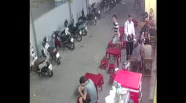 Fighting in a food stall for unfair competition