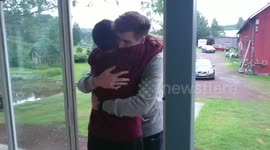Man surprises mother after five years abroad