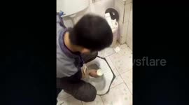 Company makes workers drink from toilet for missing target