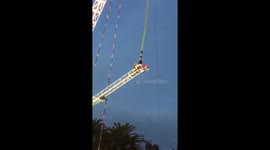 Bungee jumper rescued after being stuck upside down at Ventura County Fair