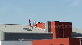Extreme workers  /  Travailleurs de l'exrême