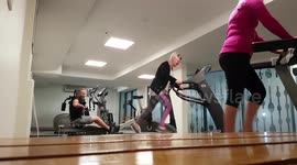Hilarious moment gym goer falls off treadmill