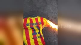 Newsflare Edit - Newsflare Edit - Neymar's jersey burned! #Moneymar