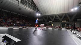 Juggling Battle at the European Juggling Convention 2017 - with scores on screen