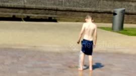 kids in the fountainser