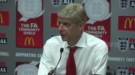 Wenger says eight teams can win Premier League