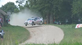 Rally driver shows incredible skills