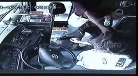 Passenger hits bus driver after she refuses to open the doors