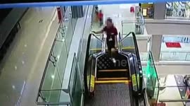 Woman uses escalator as budget treadmill