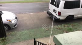 Truck drives up onto median during heavy flooding New Orleans