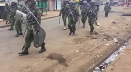 VERY ARMED POLICE HEADING TO PROTESTANTS