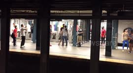 NYC SUBWAY FIGHT ON 86th STREET STATION