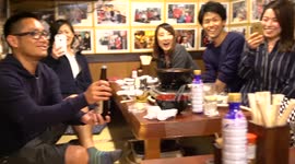 Japanese bar employs monkeys as waiters