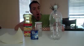 HOW TO MAKE A HOMEMADE LAVA LAMP | Lava Lamp DIY Science Experiment