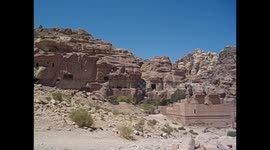 Jordania. Jordan. Petra (6) Column road, panoramic view, Qasr Al-Bint and bid temple. 2016