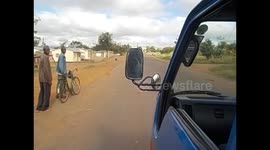 Malawi. From border to Mangochi. Views of the road from the lorry. Vistas carretera. 2016
