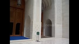 Oman. Muscat. Exterior mezquita. Outside Sultan Qaboos Grand Mosque. 2016