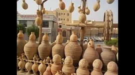 Oman. Nizwa. Exteriores del fuerte. Souvenirs shop, souq, bazar. 2016