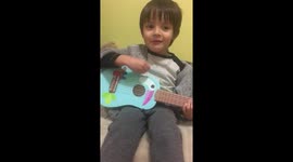 Three-year-old's ukulele rendition of Twinkle Twinkle Little Star