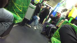Man and woman have fight on Melbourne tram