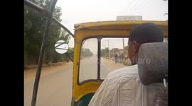 Sudan. Khartoum. Omdurman. Convertible coupe Tuk tuk descapotable. 2016