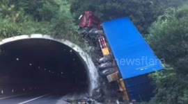 Out-of-control lorry ploughs into tunnel in China