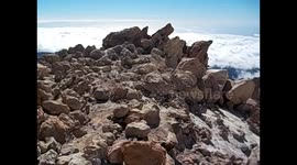 España. Spain. Tenerife. Parque Nacional El Teide. Sulphur smoke. Yellow peak. 2016