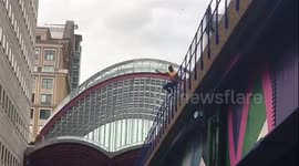 Man on track in Canary Wharf causes delay on DLR in London 2