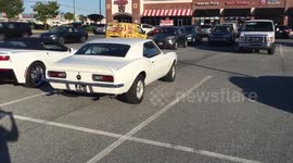 Classic cars & new Corvettes