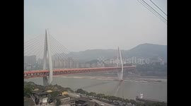 China. Chongqing (6) Vistas Yangtze river cableway. 2015
