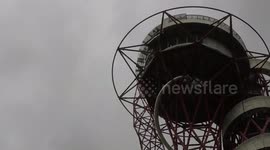 Lilah Parsons Gets Her Hair Caught Up In Abseil Equipmenat