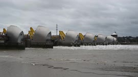 Full Tide Test Closure Of The Thames Barrier