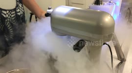 Making Ice cream using liquid nitrogen