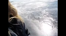 Russia. Baikal lake frozen. Crunching ice. Rusia. Lago Baikal. (2) Hielo crujiendo al pisar. 2015